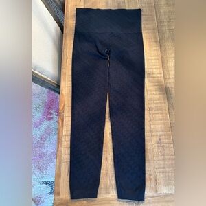 SPANX Seamless Patterned Leggings. Women’s Sz-L | Blue | Black | EUC Slimming